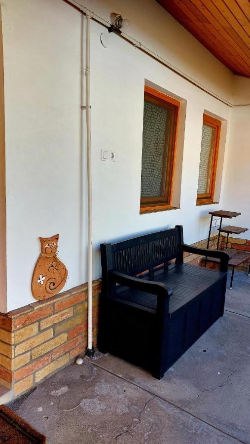 Mandula Apartman Szeged Exteriör bild